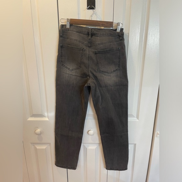 celebrity pink Distressed black jean - Picture 6 of 8